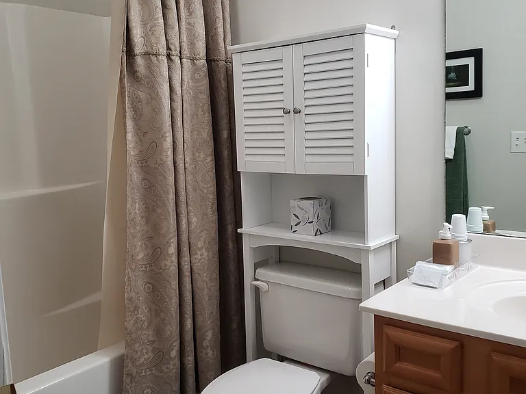 102 Jamestown Ct — Photo 8