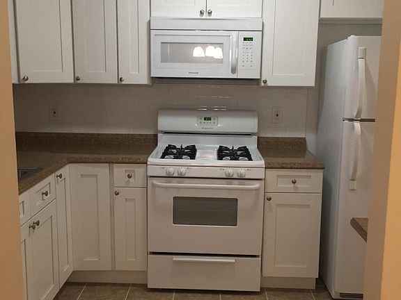 5th image of 510 Longview Ave #2