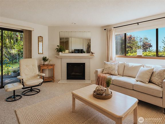 4th image of 7324 N Skyview Place #E104