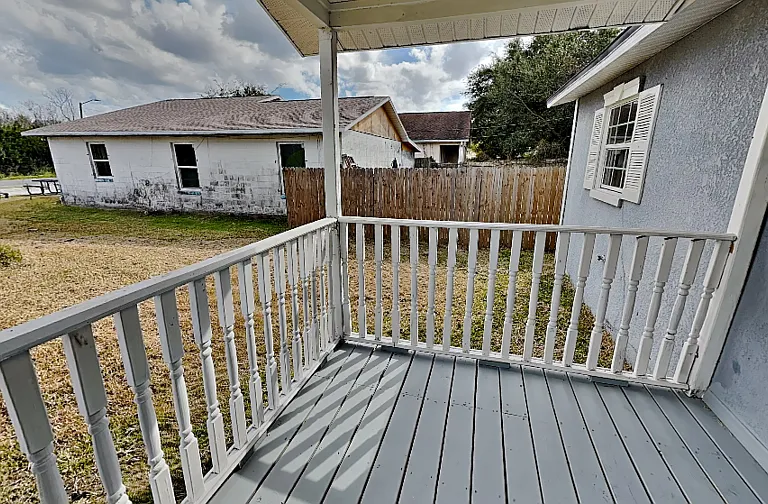 502 Dunbar Ave — Photo 2