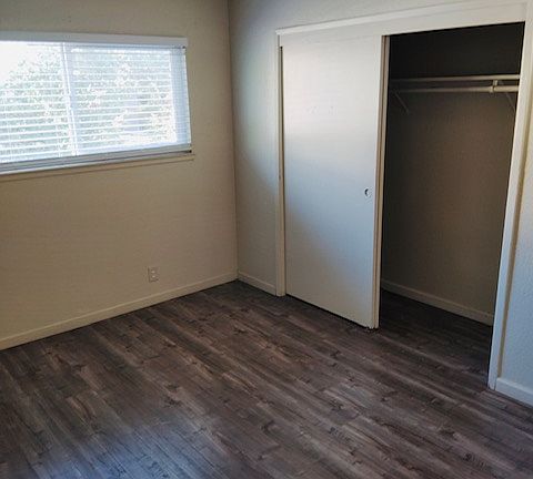 4th image of 3302 Mensch Ct APT C