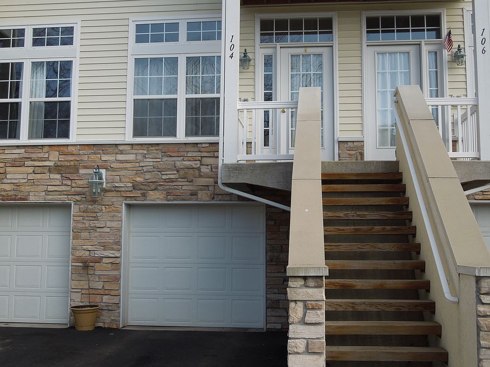 1st image of 104 Beachwalk Trl