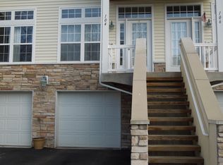104 Beachwalk Trl, Luna Pier, MI 48157