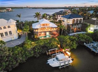 197 San Mateo DR, BONITA SPRINGS, FL 34134