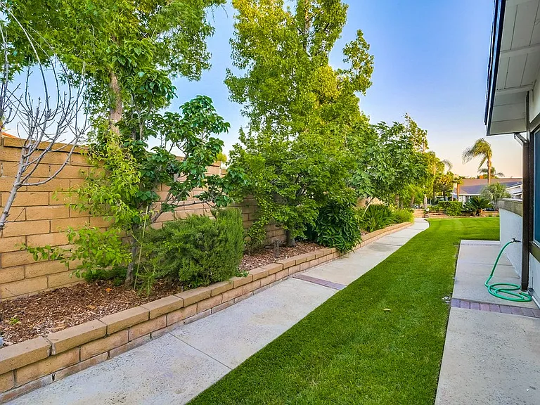 929 Darlene Ct — Photo 47