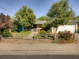 1605 Peach Ave, Clovis, CA 93612