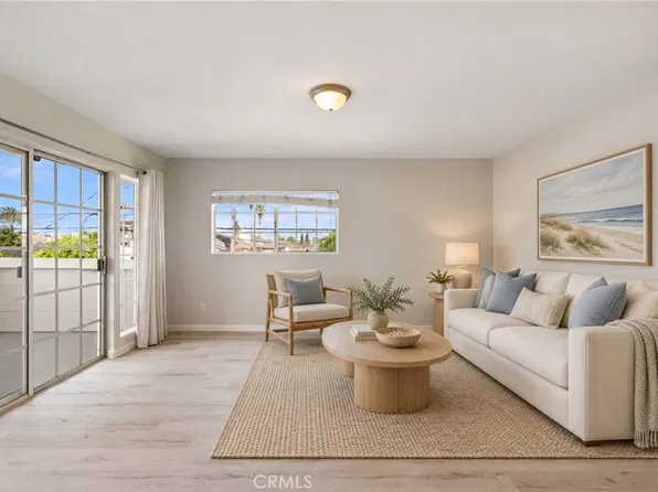 257 W 14th St APT 1, San Pedro, CA 90731