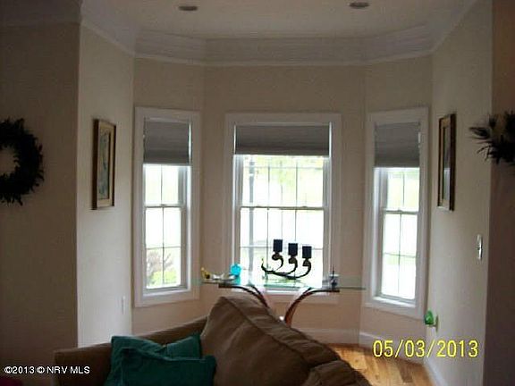 4th image of 120 Phoenix Blvd NW