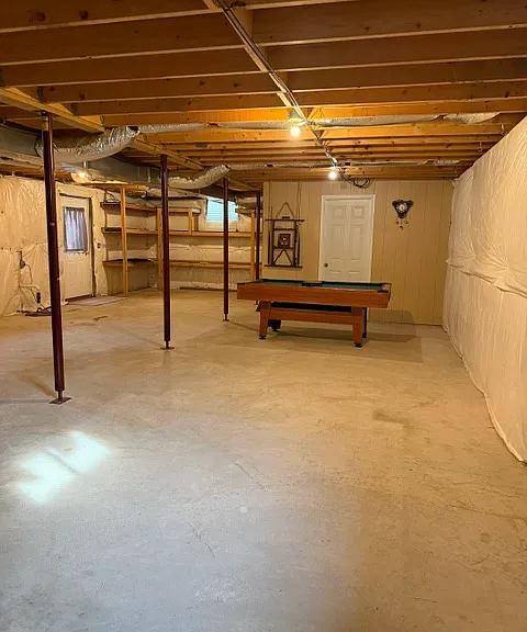 10457 Hughes Ln — Photo 8