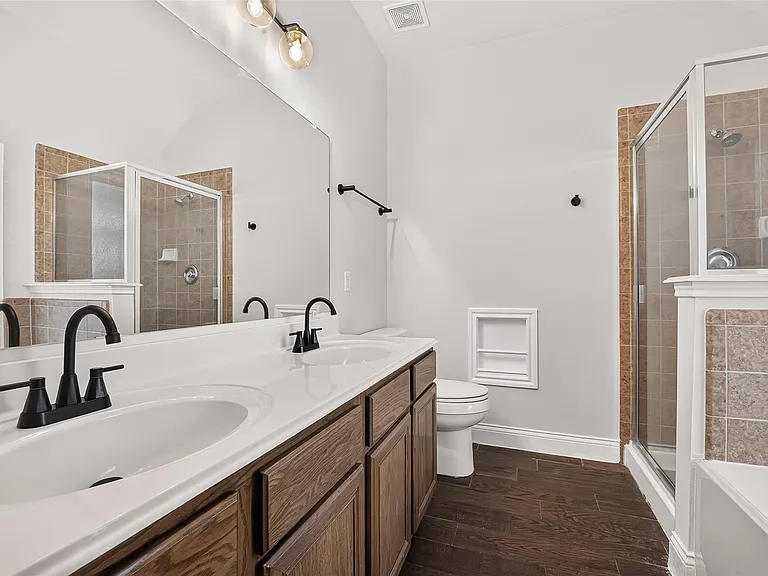 20707 Pine Rain Ct — Photo 28