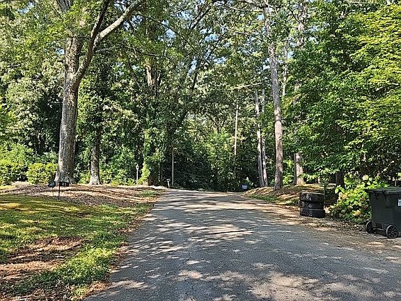 5th image of 119 Mountain View Dr