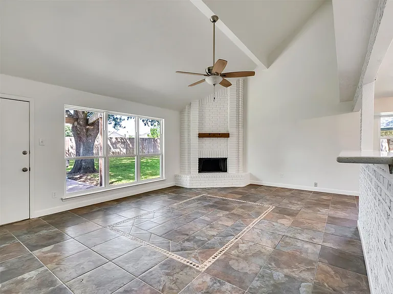 423 Forest Hills Dr — Photo 29