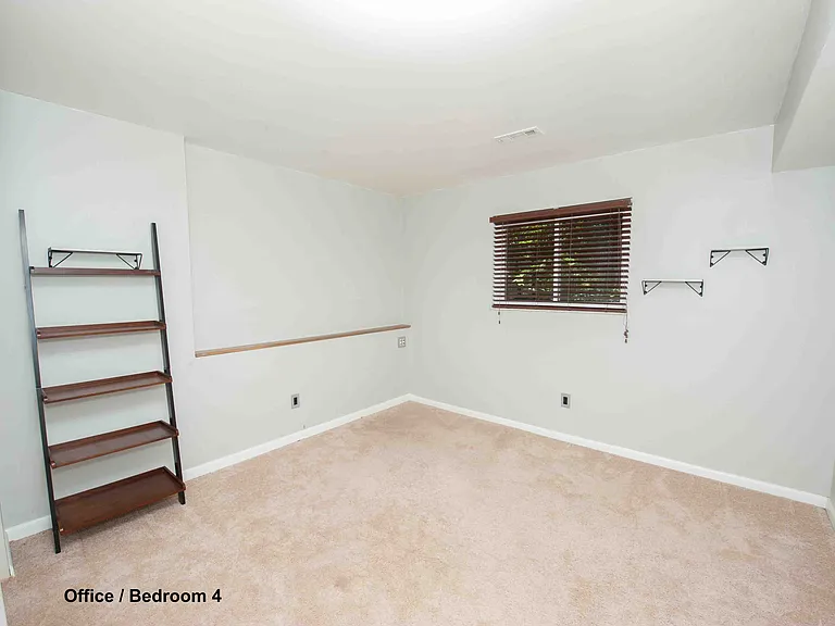 973 Hollow Creek Dr — Photo 26
