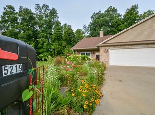 5219 N Teresa Ln, Bloomington, IN 47404