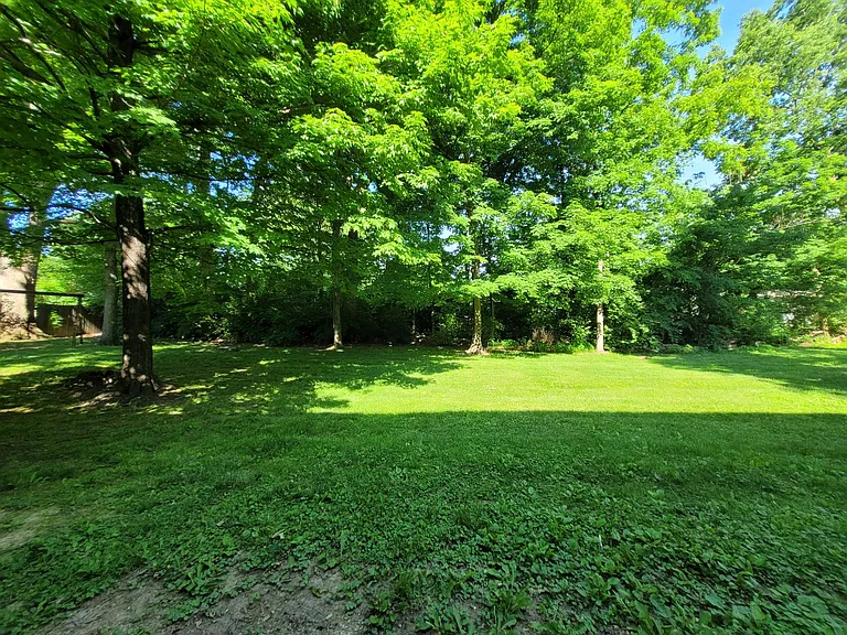 4333 Frontenac Dr — Photo 19