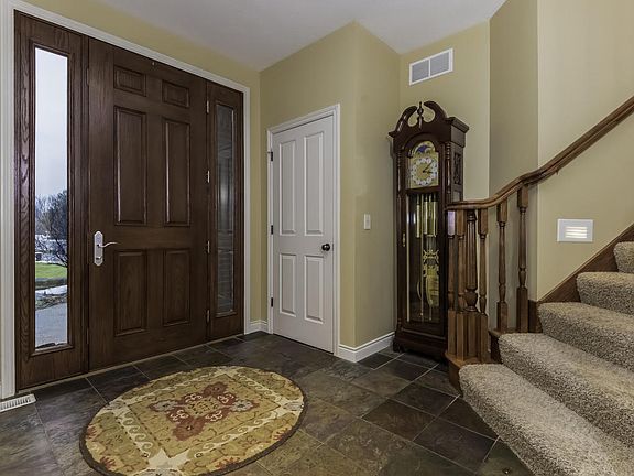4th image of 650 Northridge Dr