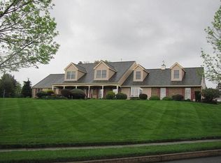 1495 Buck Hill Dr, Southampton, PA 18966