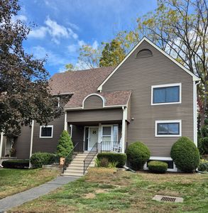 14 Teal Circle #14, Tariffville, CT, 06081