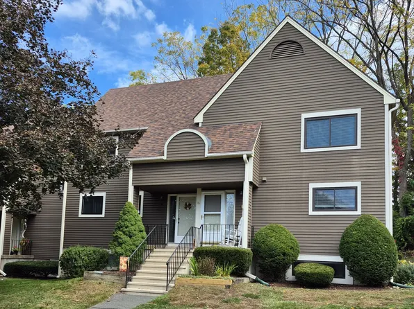 14 Teal Circle #14, Simsbury, CT 06081