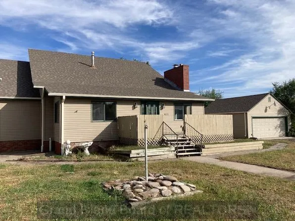 411 N Shady Bend Rd, Grand Island, NE 68801
