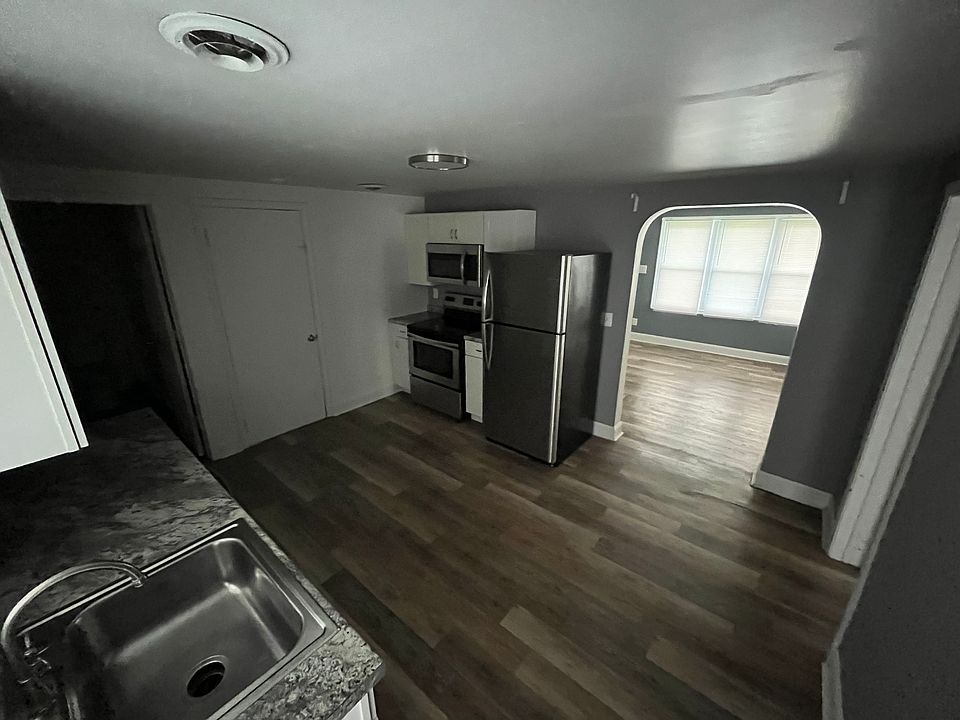 1st image of 14220 Beaubien St #1