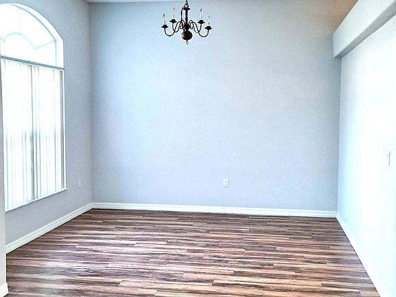 3rd image of 74 Pittman Dr