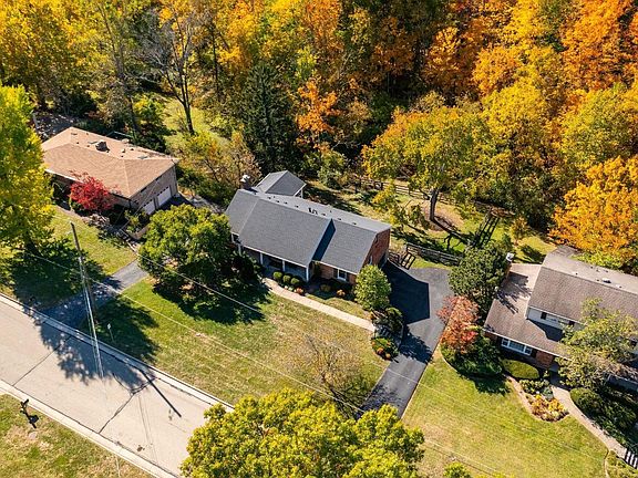 2nd image of 8685 Hollyhock Dr