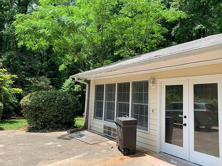 200 Rollingwood Dr — Photo 41