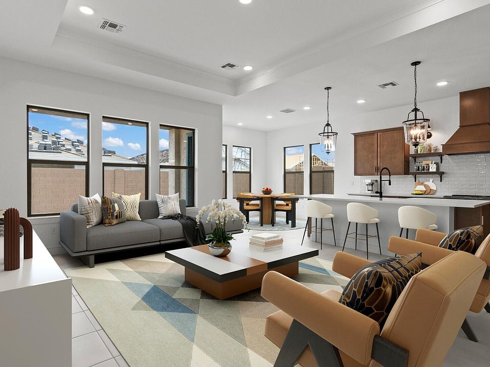 1st image of 504 E Aurora Drive