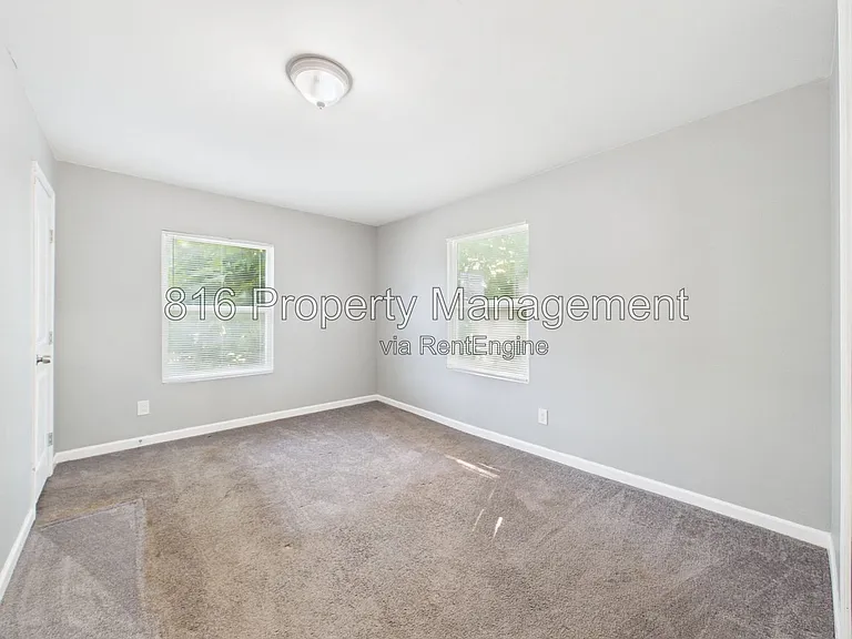1256 Pennsylvania Ave — Photo 15