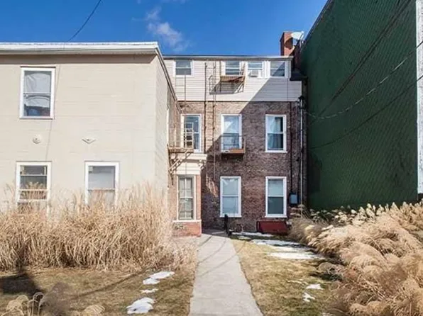 247 Warren St #7, Hudson, NY 12534