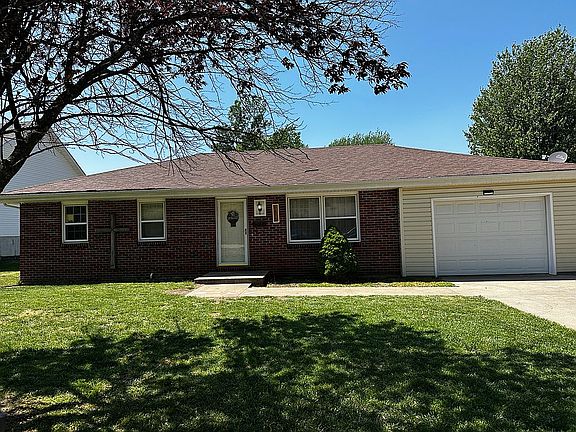 5th image of 1812 Richards Rd