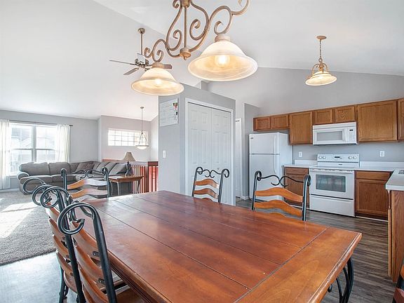 5th image of 7711 Summerdale Cir E