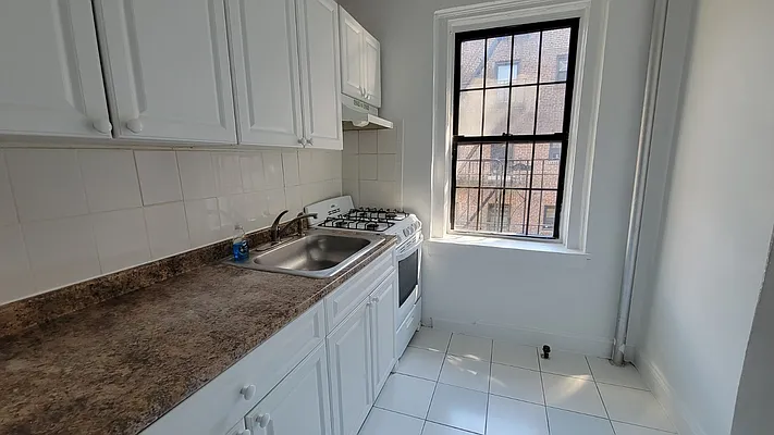 Rented by JC Cornerstone Realty & Management LLC | media 8