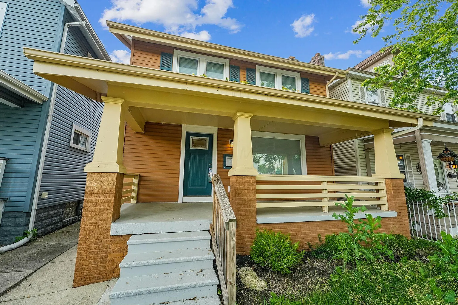943 S Champion Ave photo 1