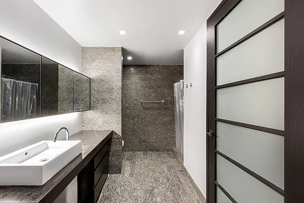 Rented by Compass | media 12