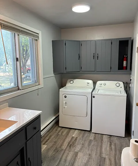 815 College St N — Photo 16