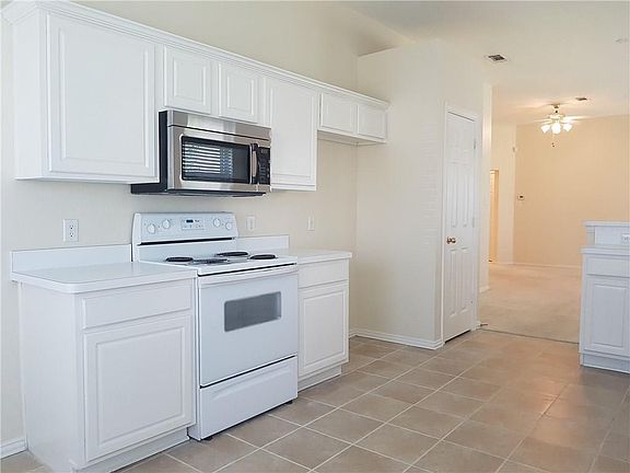 4th image of 1620 Myrtle Dr