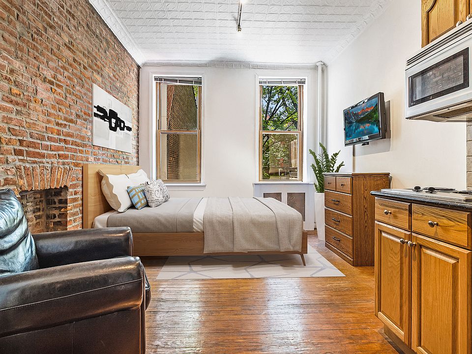 1st image of 140 E 30th St #3R