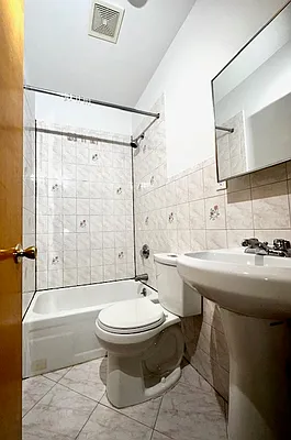 Rented by Apple Exclusive Realty Inc | media 14