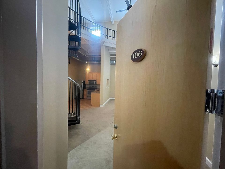 1st image of 11 Fremont St #106