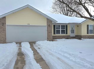 1752 S Fisk Ave, Springfield, MO 65802