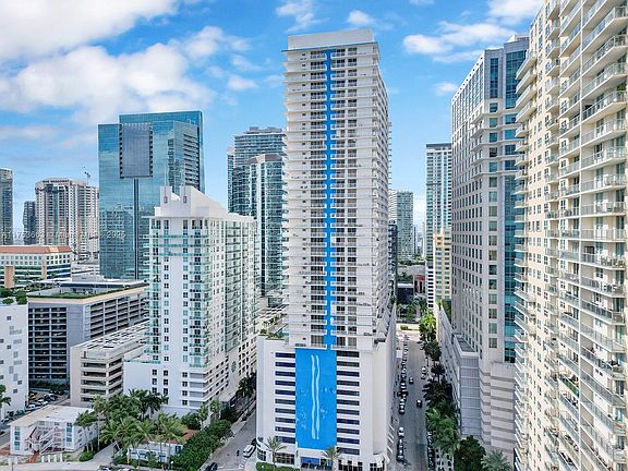 4th image of 1200 Brickell Bay Dr APT 4019