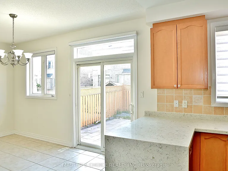 68 Oakford Dr — Photo 11
