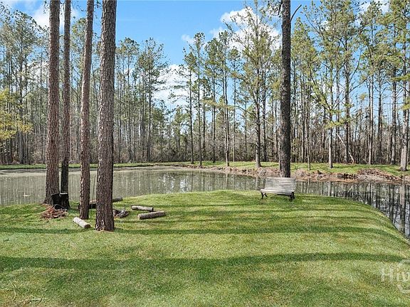 4th image of 548 Sand Hill Road