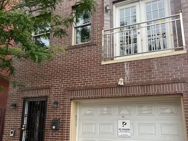 18 Martin Luther King Dr — Photo 11