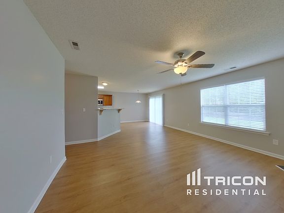 3rd image of 2224 Wexford Way
