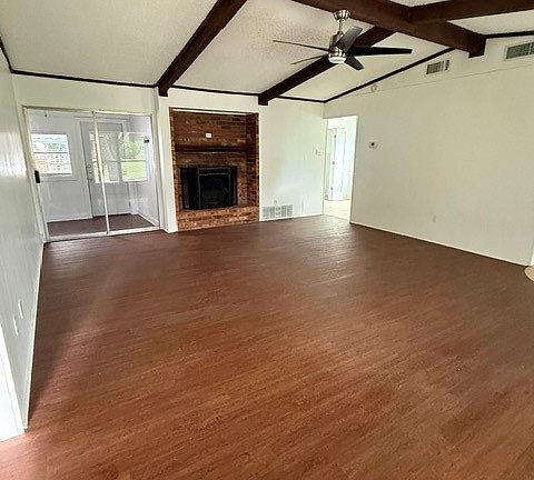 3rd image of 9189 Meadowcrest St
