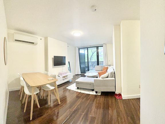 2nd image of 1705 E 17th St #6K