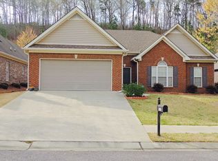 182 Cove Ln, Pelham, AL 35124